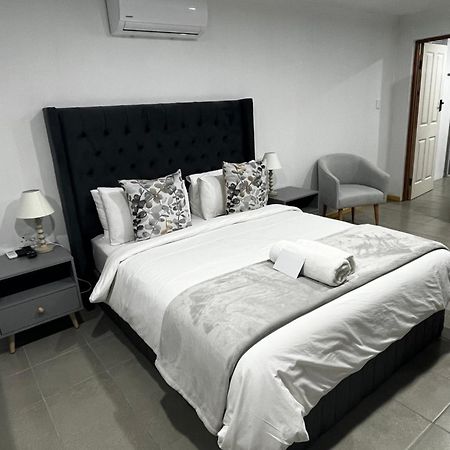 Cradock Guest House & Self Catering Ngoại thất bức ảnh