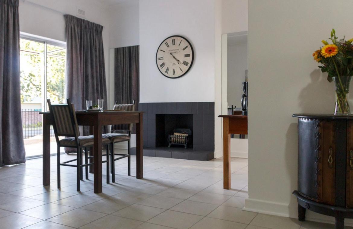 Cradock Guest House & Self Catering Ngoại thất bức ảnh