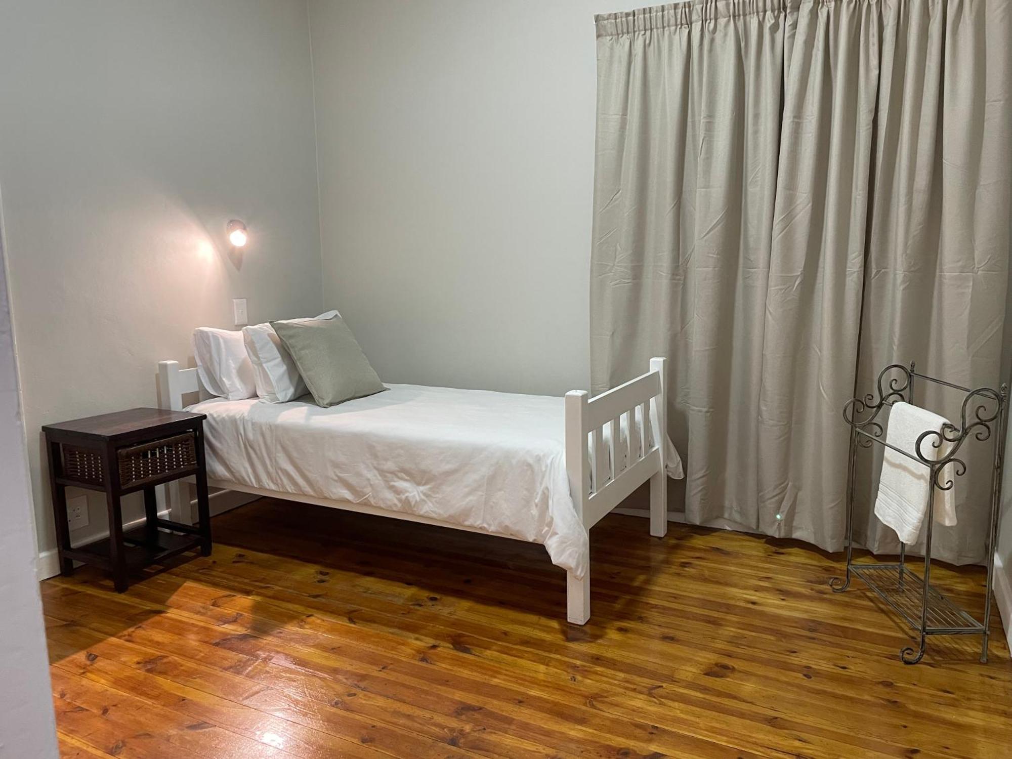 Cradock Guest House & Self Catering Ngoại thất bức ảnh
